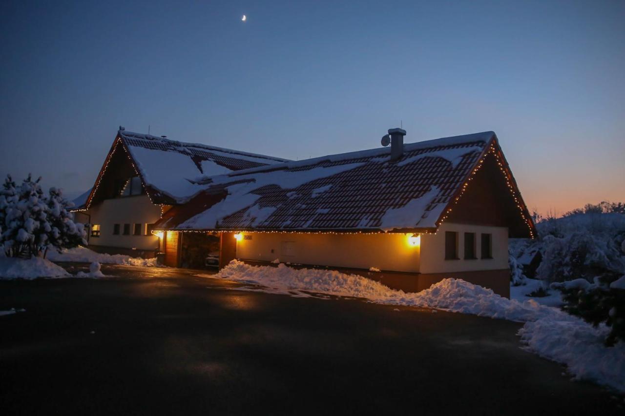 Apartman Kinskych Rožnov pod Radhoštěm Buitenkant foto